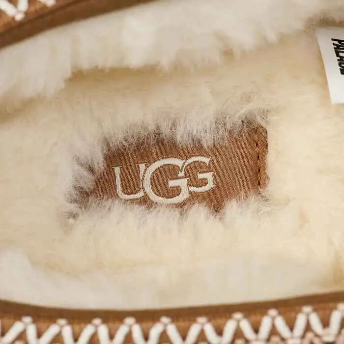 UGG Palace x Looney Tunes Chestnut Slipper - 10